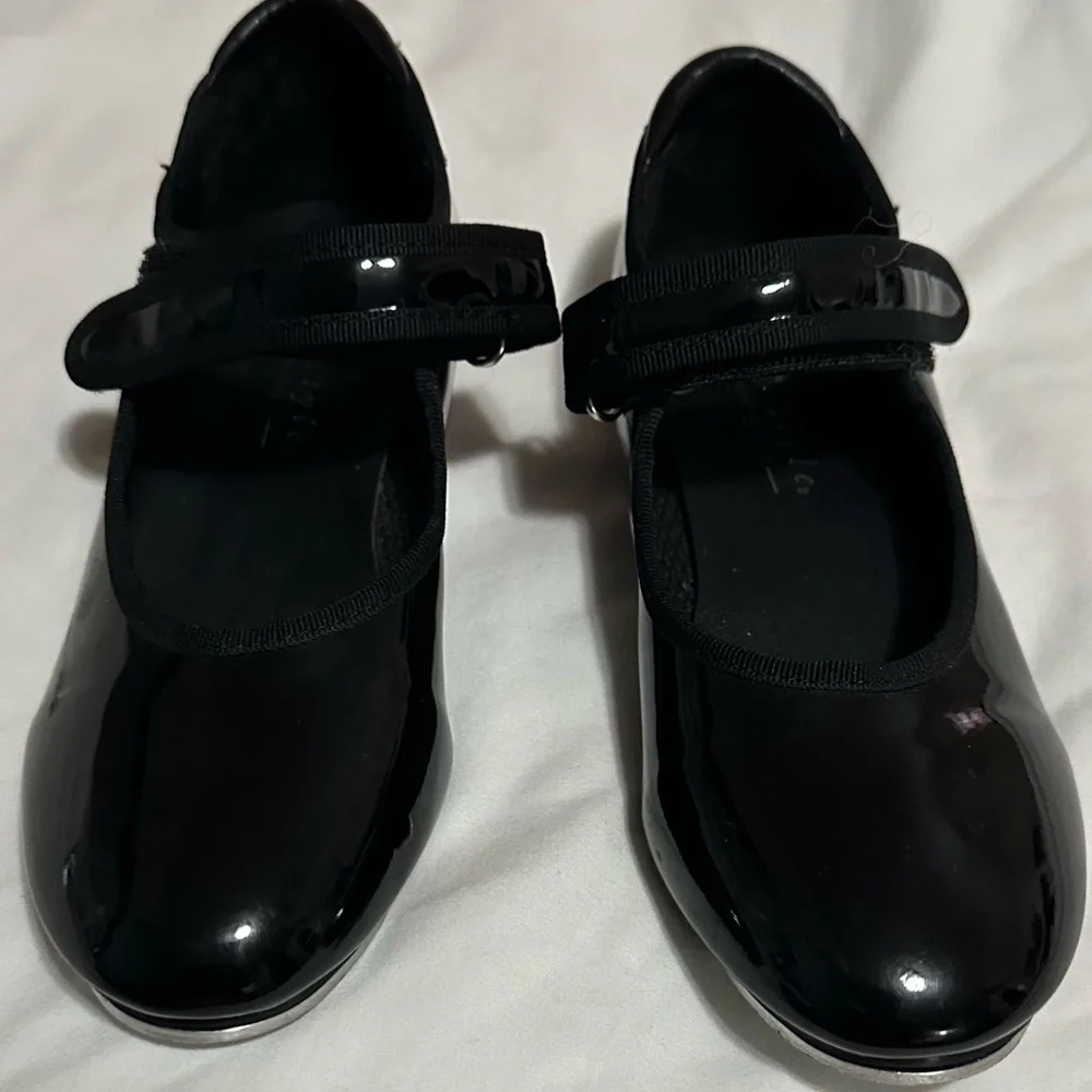 FREESTYLE ( by‎ DANSKIN ) girls tap shoes Size 1
